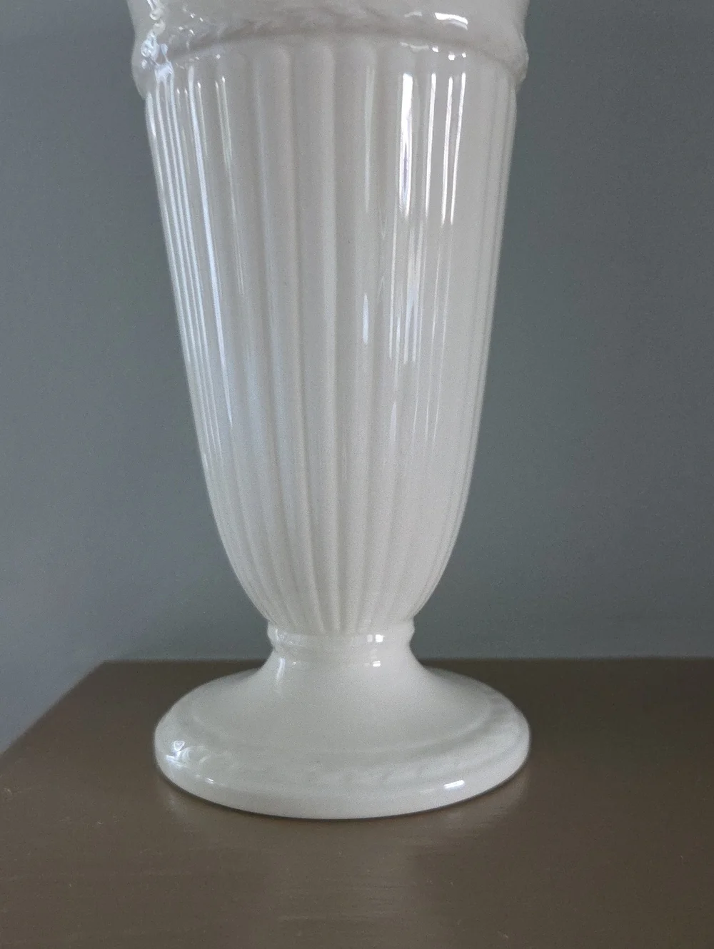 Wedgwood Edme Creamware Trumpet Vase England